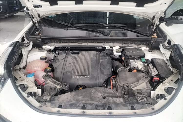 Used Lynk & Co 01 EM-P 2021 1.5TD PHEV Halo Engine Bay