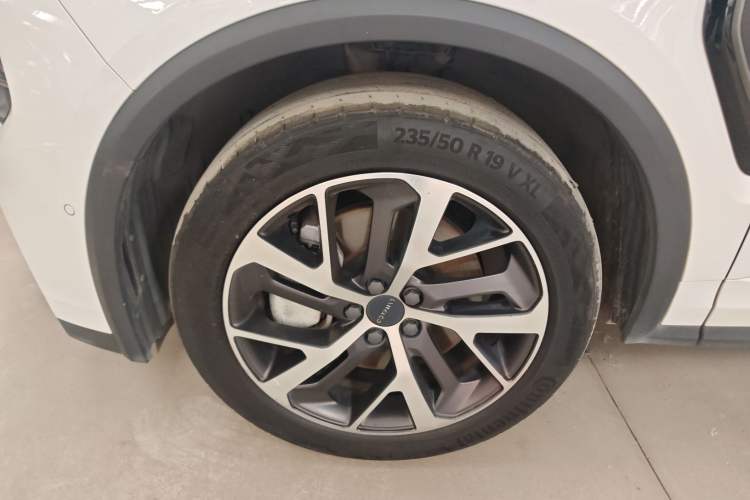 Used Lynk & Co 01 EM-P 2021 1.5TD PHEV Halo Left Front Wheel Hub