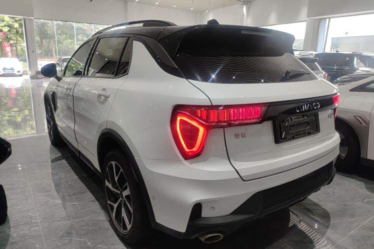 Used Lynk & Co 01 EM-P 2021 1.5TD PHEV Halo Rear Left 45 Deg