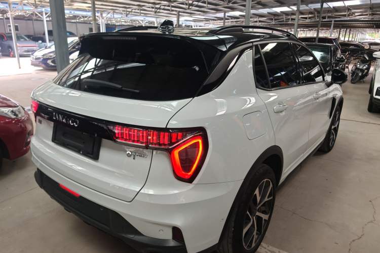 Used Lynk & Co 01 EM-P 2021 1.5TD PHEV Halo Rear Right 45 Deg