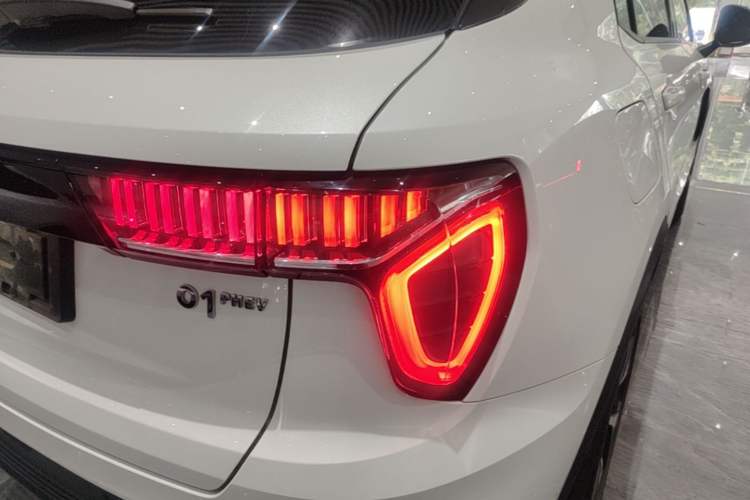 Used Lynk & Co 01 EM-P 2021 1.5TD PHEV Halo Right Rear Taillight