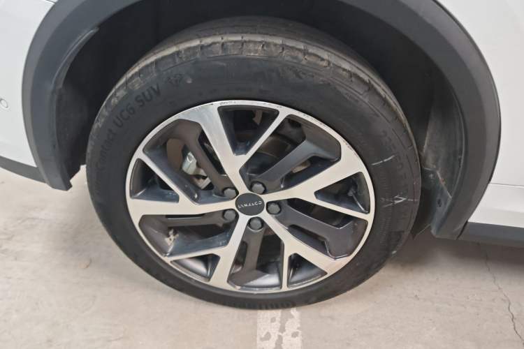 Used Lynk & Co 01 EM-P 2021 1.5TD PHEV Halo Right Rear Wheel Hub