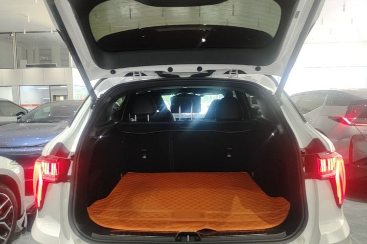Used Lynk & Co 01 EM-P 2021 1.5TD PHEV Halo Trunk