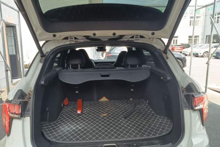 Used Lynk & Co 01 EM-P 2021 1.5TD PHEV Halo Trunk