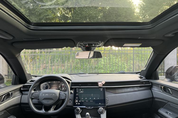 Used Lynk & Co 01 EM-P 2022 1.5TD PHEV Plus Audio And AC Panel