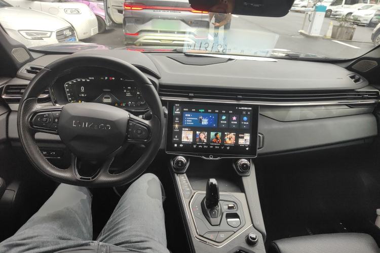 Used Lynk & Co 01 EM-P 2022 1.5TD PHEV Plus Center Console