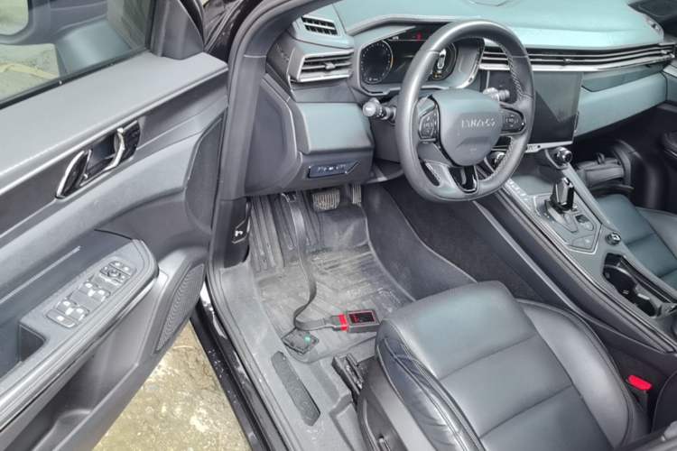 Used Lynk & Co 01 EM-P 2022 1.5TD PHEV Plus Driver Seat