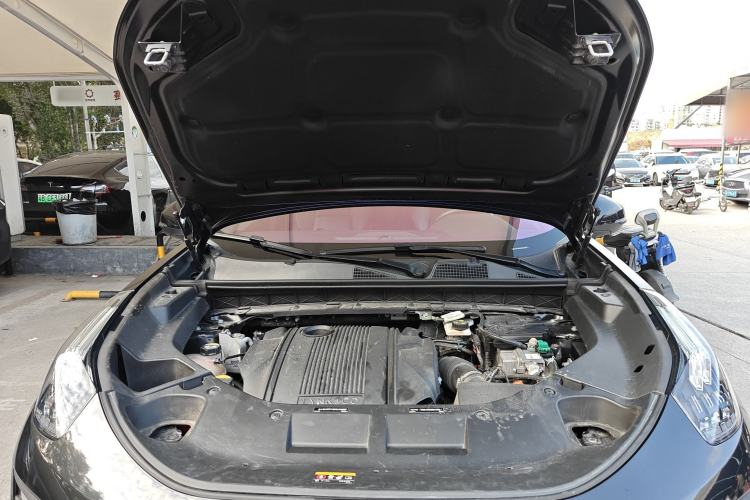 Used Lynk & Co 01 EM-P 2022 1.5TD PHEV Plus Engine Bay