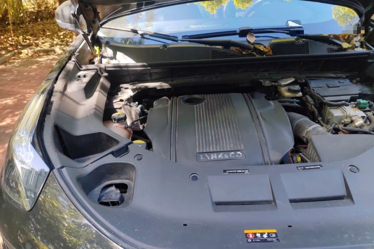 Used Lynk & Co 01 EM-P 2022 1.5TD PHEV Plus Engine Bay Right