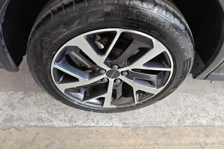 Used Lynk & Co 01 EM-P 2022 1.5TD PHEV Plus Exterior 1