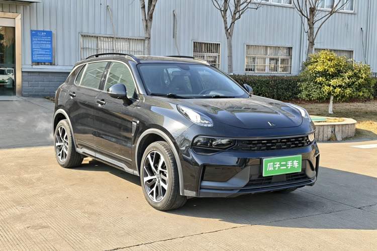 Used Lynk & Co 01 EM-P 2022 1.5TD PHEV Plus Exterior 2
