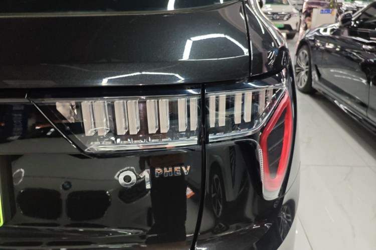 Used Lynk & Co 01 EM-P 2022 1.5TD PHEV Plus Exterior 3