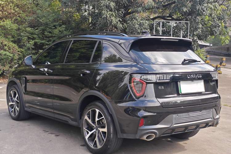 Used Lynk & Co 01 EM-P 2022 1.5TD PHEV Plus Exterior 5