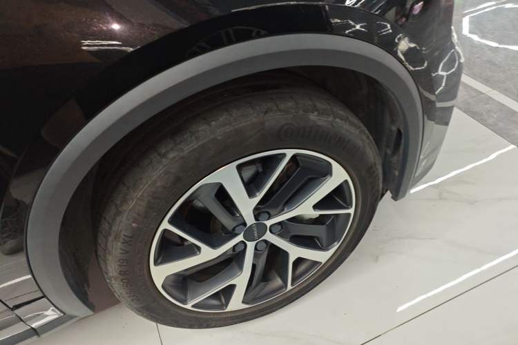 Used Lynk & Co 01 EM-P 2022 1.5TD PHEV Plus Exterior 5