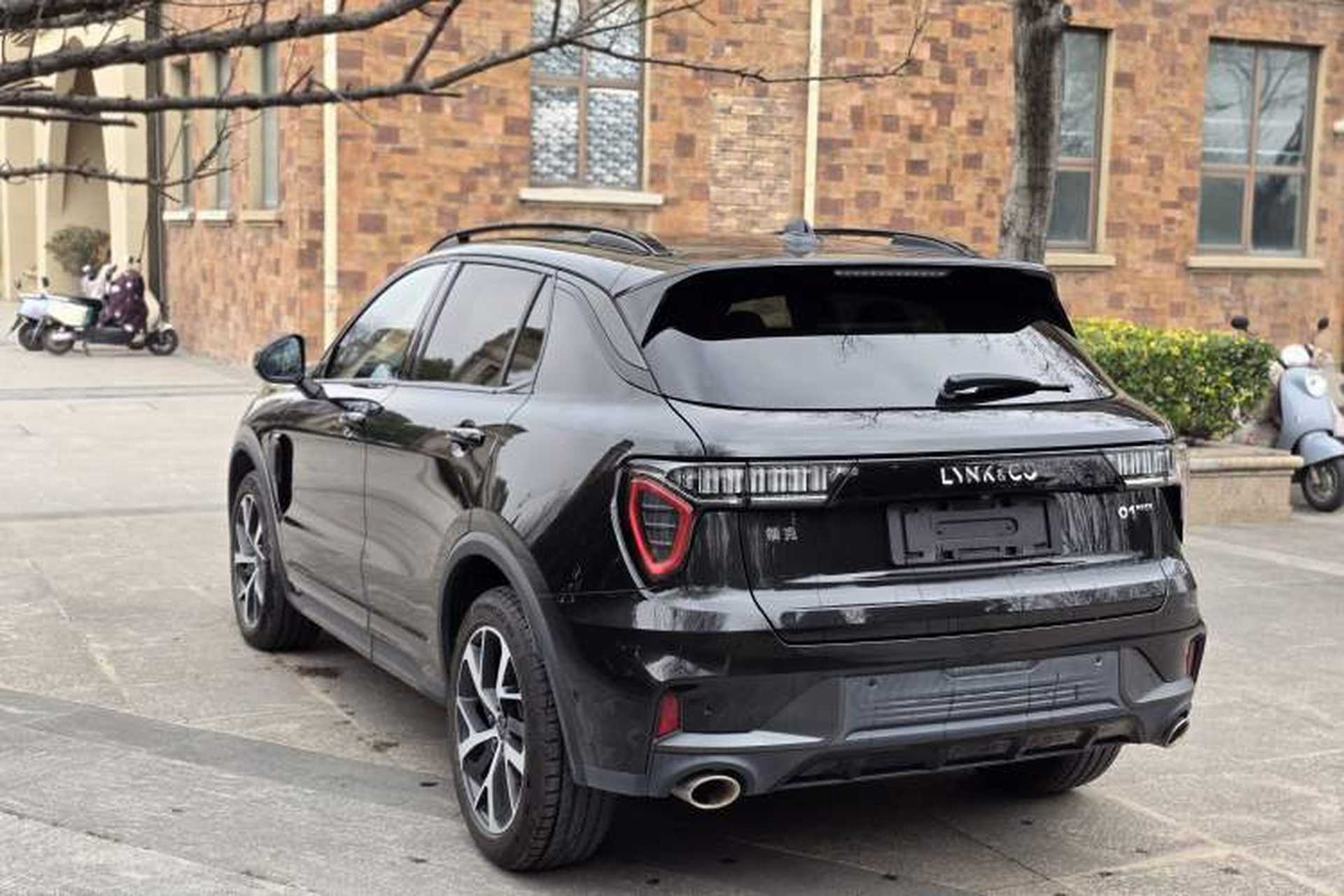 Used Lynk & Co 01 EM-P 2022 1.5TD PHEV Plus Exterior 5