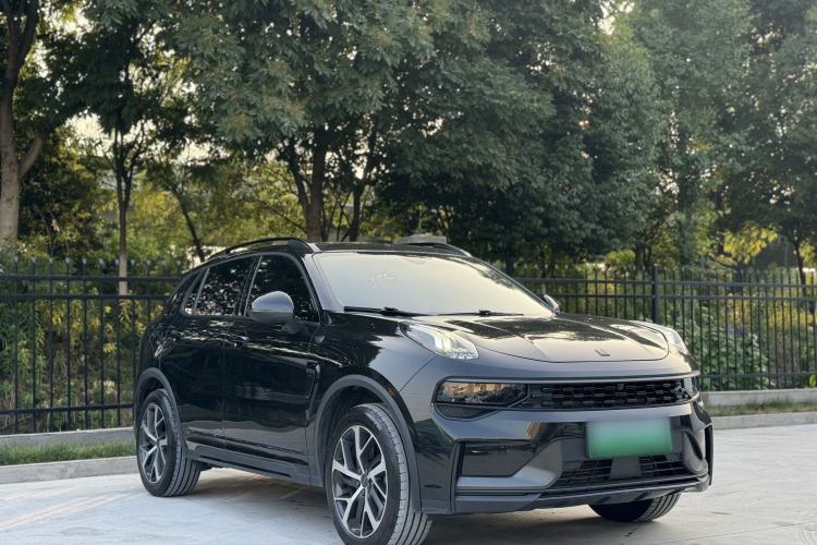 Used Lynk & Co 01 EM-P 2022 1.5TD PHEV Plus Exterior 6
