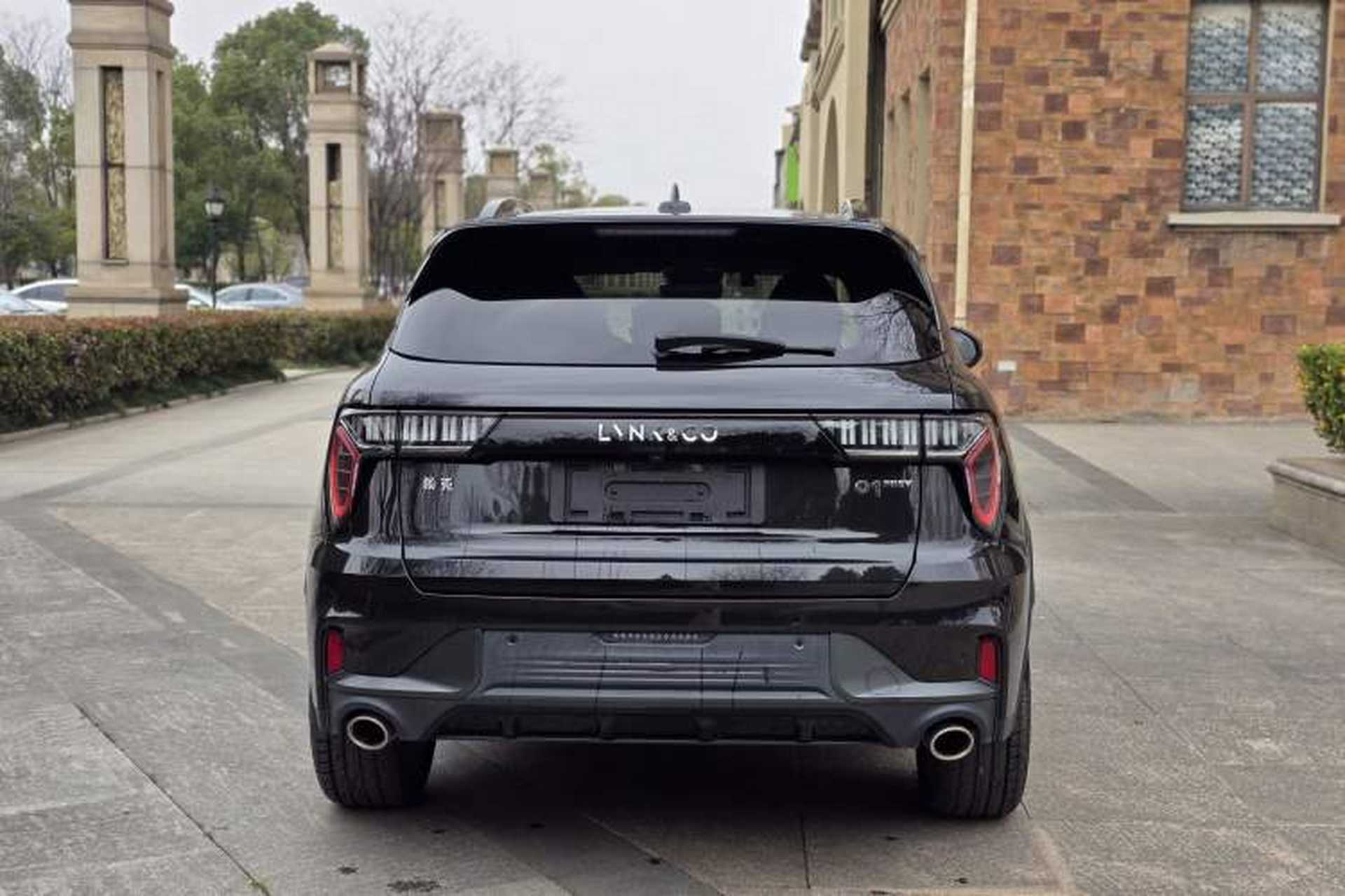 Used Lynk & Co 01 EM-P 2022 1.5TD PHEV Plus Exterior 6