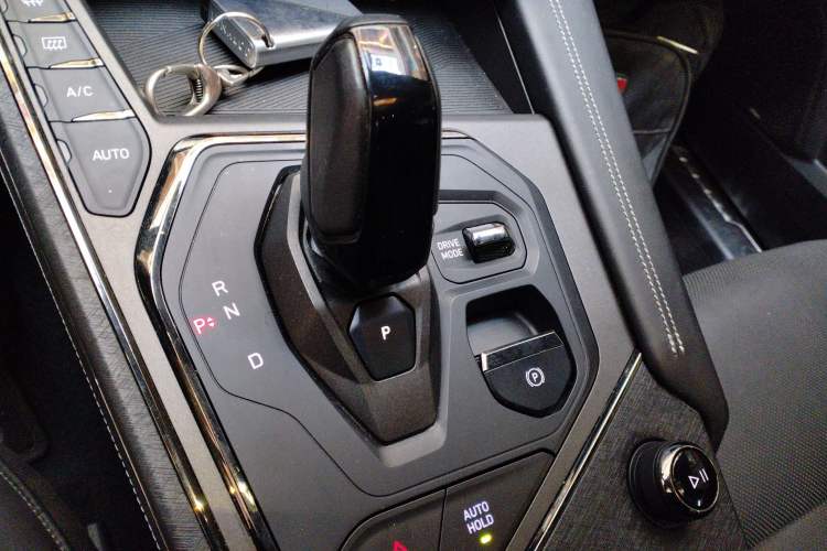 Used Lynk & Co 01 EM-P 2022 1.5TD PHEV Plus Gear Lever