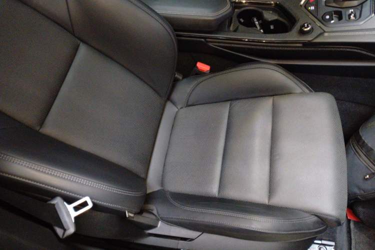 Used Lynk & Co 01 EM-P 2022 1.5TD PHEV Plus Right Front Seat