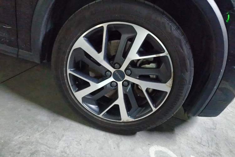 Used Lynk & Co 01 EM-P 2022 1.5TD PHEV Plus Right Front Wheel Hub