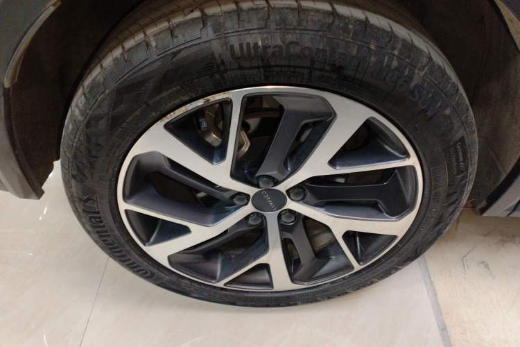 Used Lynk & Co 01 EM-P 2022 1.5TD PHEV Plus Right Rear Wheel Hub