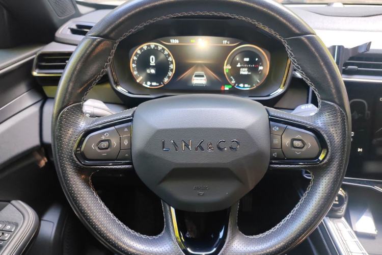 Used Lynk & Co 01 EM-P 2022 1.5TD PHEV Plus Steering Wheel