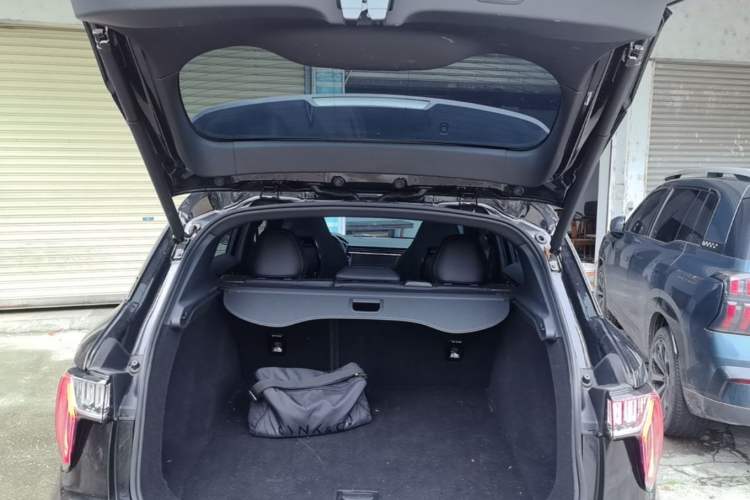 Used Lynk & Co 01 EM-P 2022 1.5TD PHEV Plus Trunk
