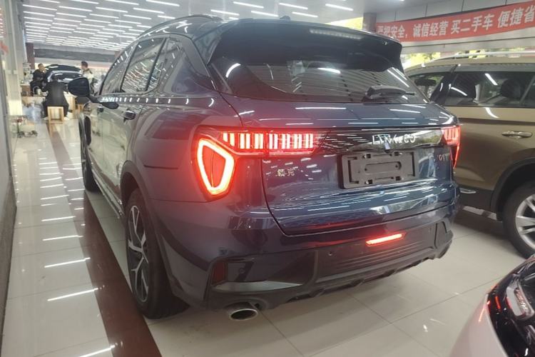 Used Lynk & Co 01 EM-P 2022 1.5TD PHEV Plus Rear Left 45 Deg