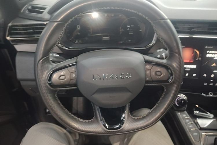 Used Lynk & Co 01 EM-P 2022 1.5TD PHEV Plus Steering Wheel