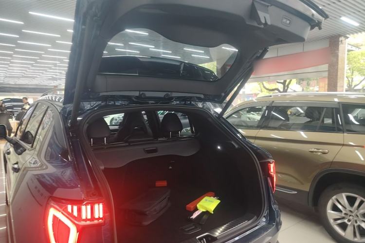 Used Lynk & Co 01 EM-P 2022 1.5TD PHEV Plus Trunk
