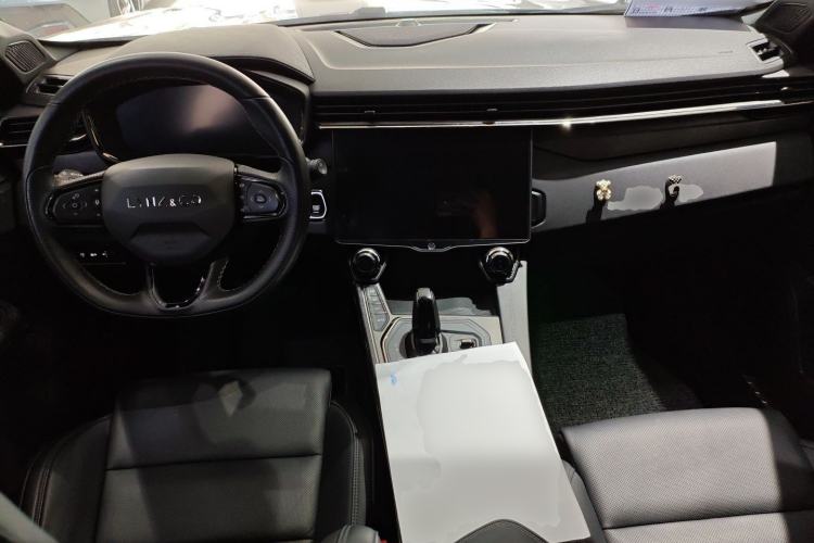 Used Lynk & Co 01 EM-P 2022 1.5TD PHEV Plus Center Console