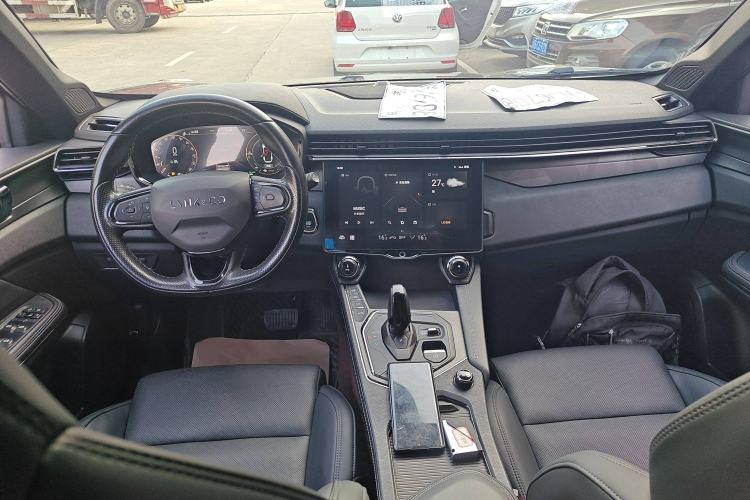 Used Lynk & Co 01 EM-P 2022 1.5TD PHEV Plus Center Console