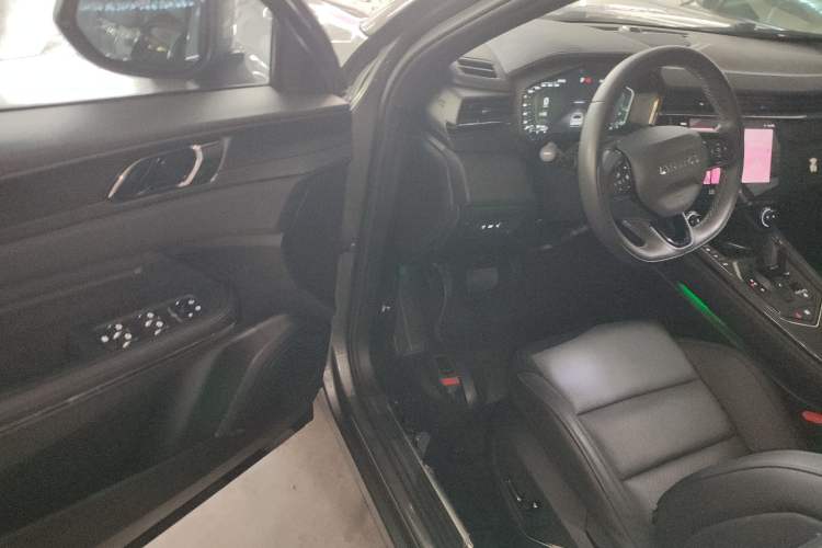 Used Lynk & Co 01 EM-P 2022 1.5TD PHEV Plus Driver Seat