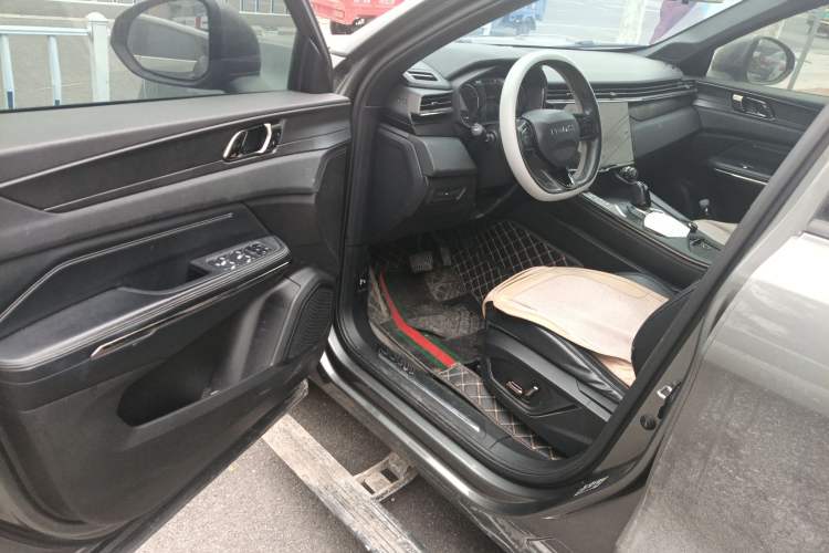 Used Lynk & Co 01 EM-P 2022 1.5TD PHEV Plus Driver Seat