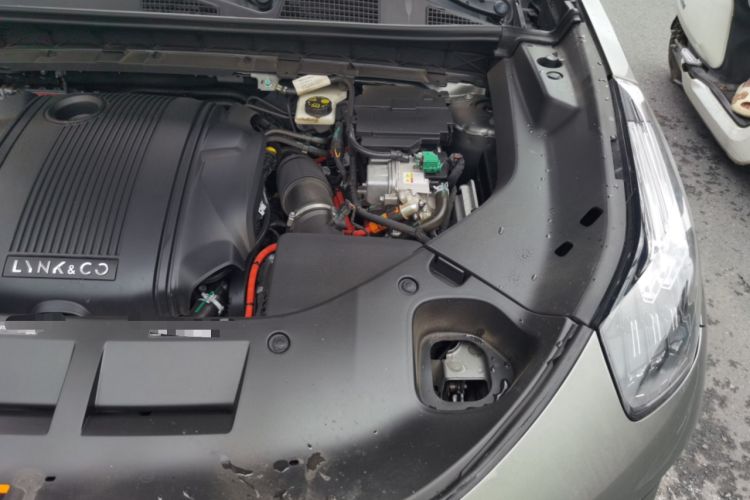 Used Lynk & Co 01 EM-P 2022 1.5TD PHEV Plus Engine Bay Left