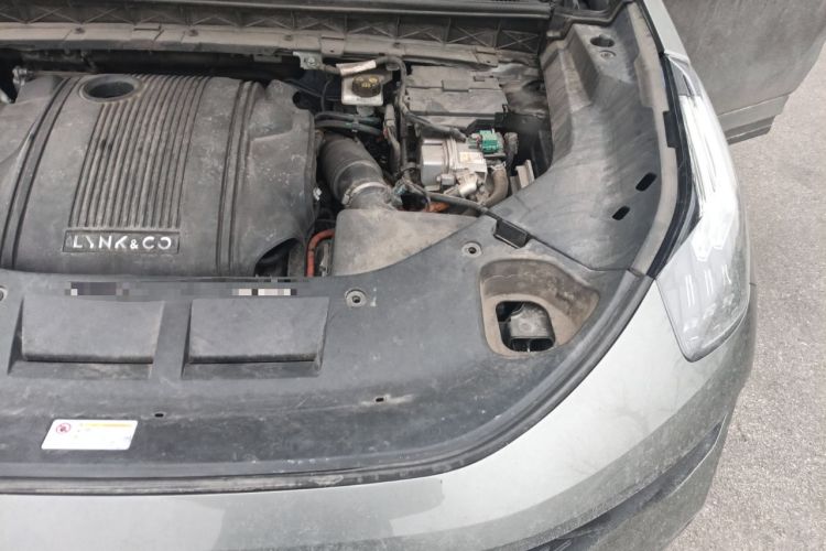 Used Lynk & Co 01 EM-P 2022 1.5TD PHEV Plus Engine Bay Left
