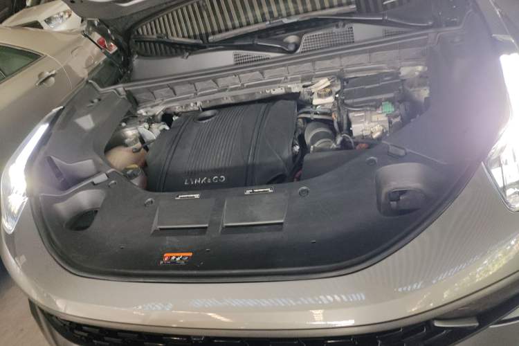 Used Lynk & Co 01 EM-P 2022 1.5TD PHEV Plus Engine Bay