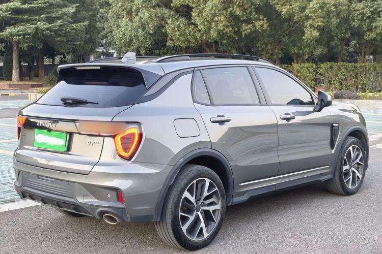 Used Lynk & Co 01 EM-P 2022 1.5TD PHEV Plus Exterior 5