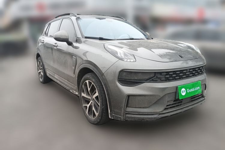 Used Lynk & Co 01 EM-P 2022 1.5TD PHEV Plus Front Right 45 Deg