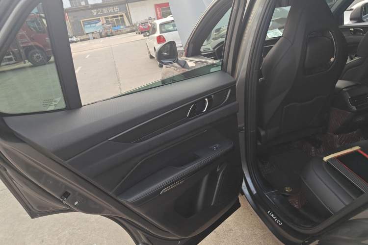 Used Lynk & Co 01 EM-P 2022 1.5TD PHEV Plus Left Rear Door Interior