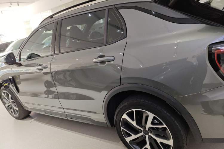 Used Lynk & Co 01 EM-P 2022 1.5TD PHEV Plus Left Side