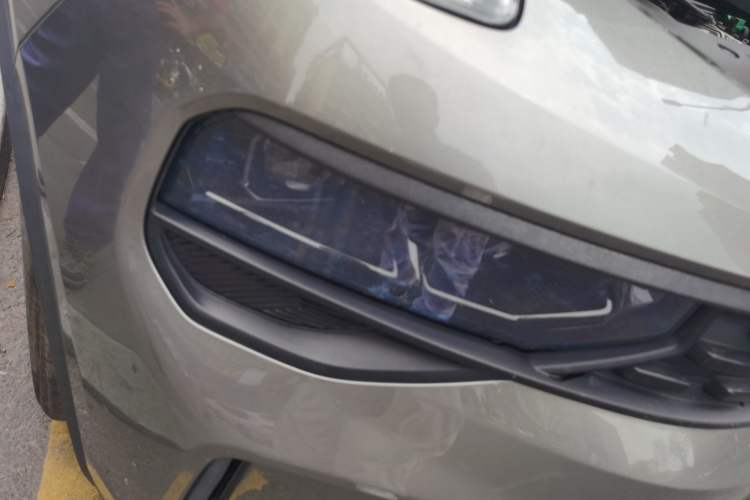 Used Lynk & Co 01 EM-P 2022 1.5TD PHEV Plus Right Front Headlight