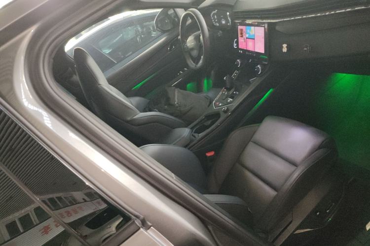 Used Lynk & Co 01 EM-P 2022 1.5TD PHEV Plus Right Front Seat