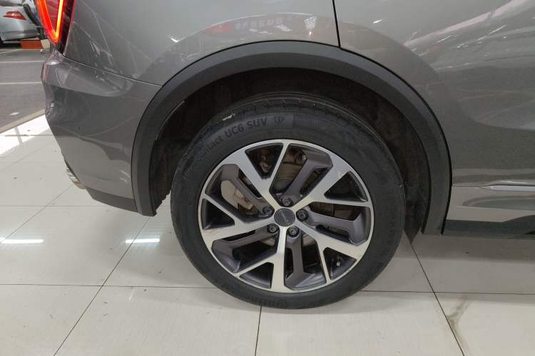 Used Lynk & Co 01 EM-P 2022 1.5TD PHEV Plus Right Rear Wheel Hub