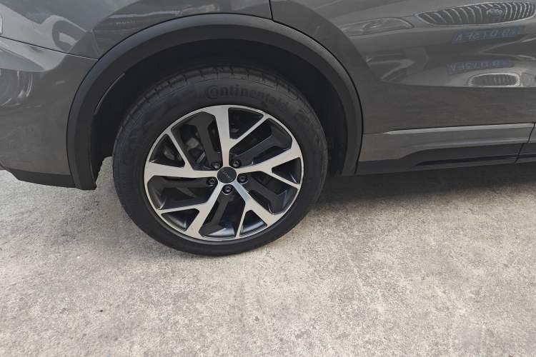 Used Lynk & Co 01 EM-P 2022 1.5TD PHEV Plus Right Rear Wheel Hub