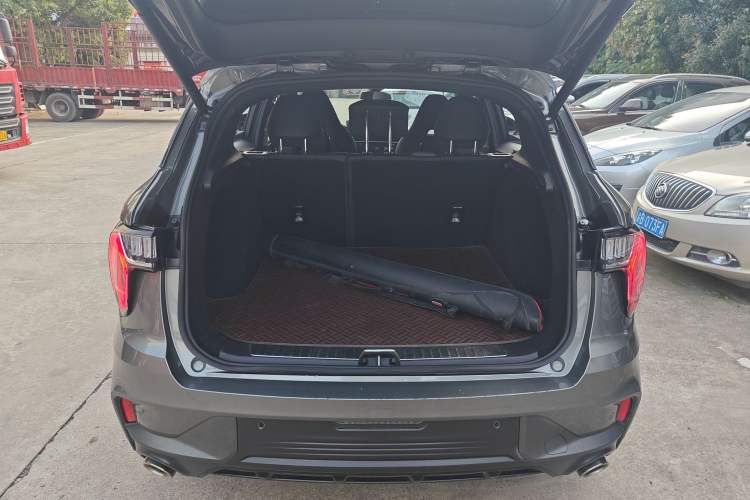 Used Lynk & Co 01 EM-P 2022 1.5TD PHEV Plus Trunk
