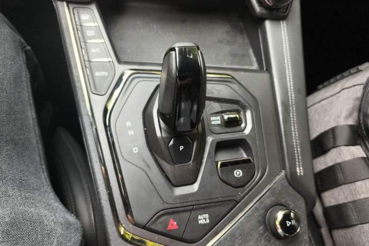Used Lynk & Co 01 EM-P 2022 1.5TD PHEV Plus Gear Lever