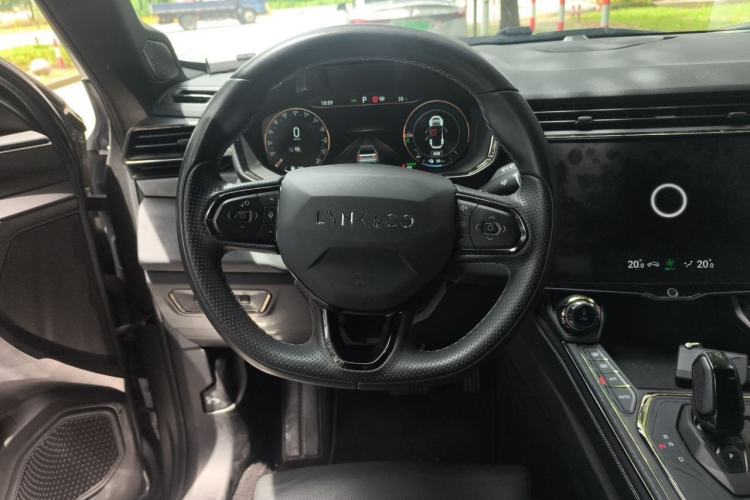 Used Lynk & Co 01 EM-P 2022 1.5TD PHEV Plus Steering Wheel