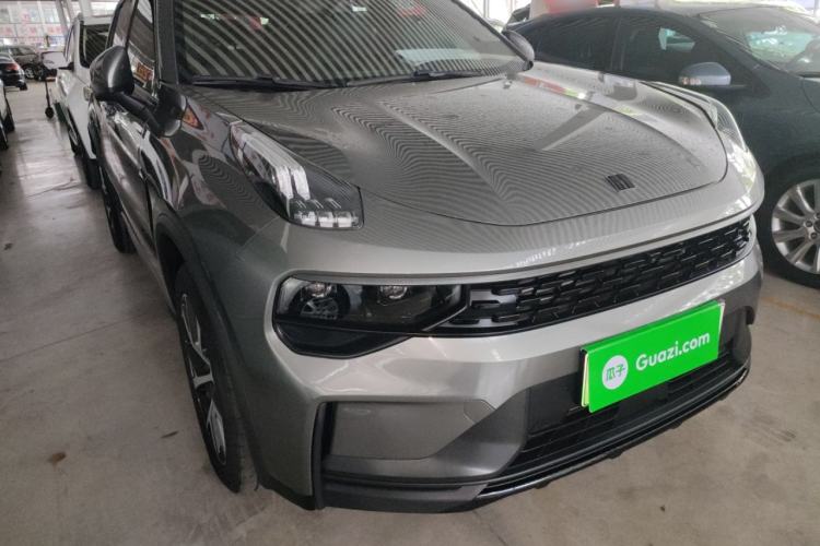 Used Lynk & Co 01 EM-P 2022 1.5TD PHEV Plus Front Right 45 Deg