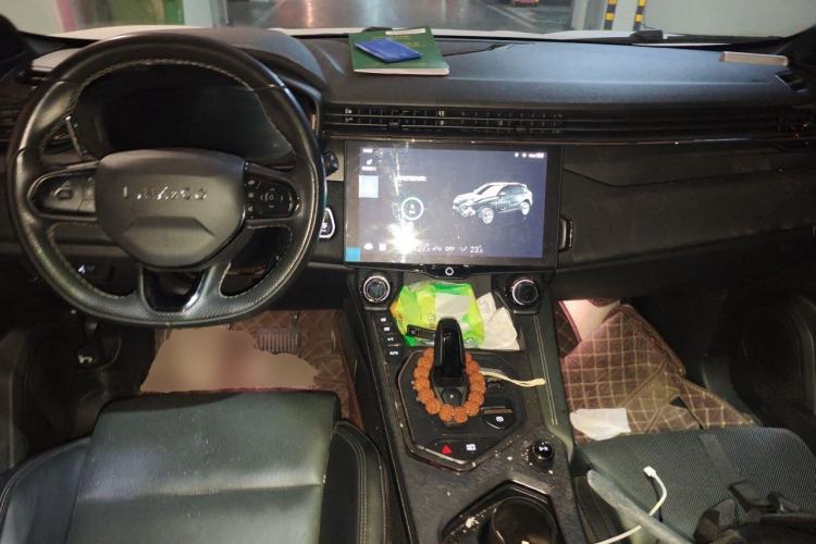 Used Lynk & Co 01 EM-P 2022 1.5TD PHEV Plus Center Console